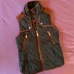 Vince Camuto Riding Style Diamond Quilted Vest w/ Suede Trim in Brown/Olive